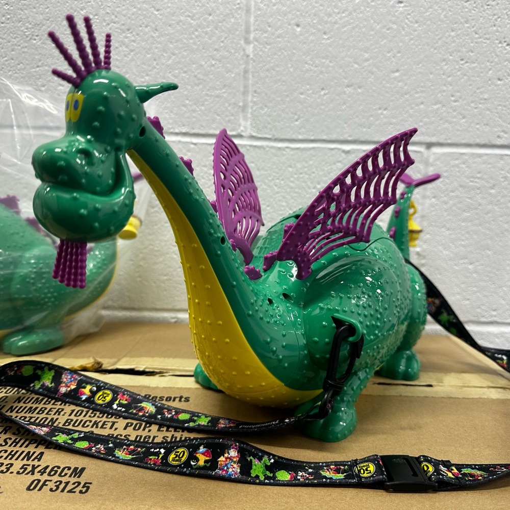 Disney Parks PopcornBucket Elliott the Dragon Light-up New in sealed bag